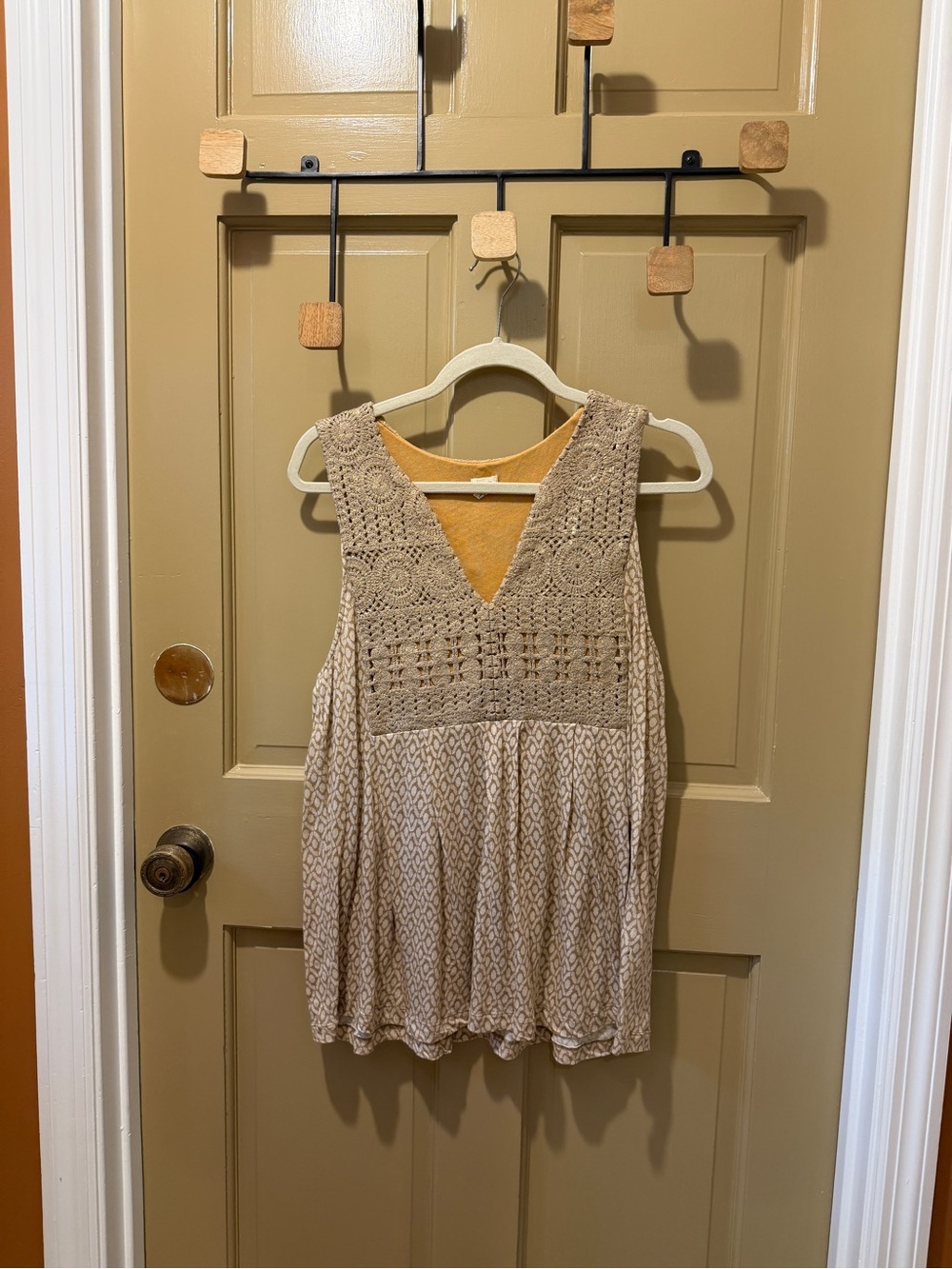 Anthropologie Sleeveless Cotton Crochet patterned shell